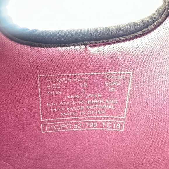 Bogs Girls Classic Flowers Dots Pink Insulated Snow Winter Boots Size 3 - Picture 16 of 16